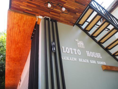 Hostal Lotto House