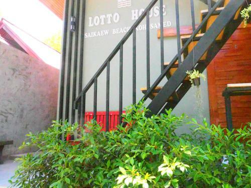 Hostal Lotto House