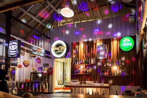Hostal Baan Rom Talay