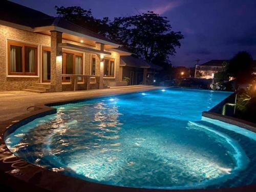 Baan Nai Daeng Villa /baannaidaengvilla