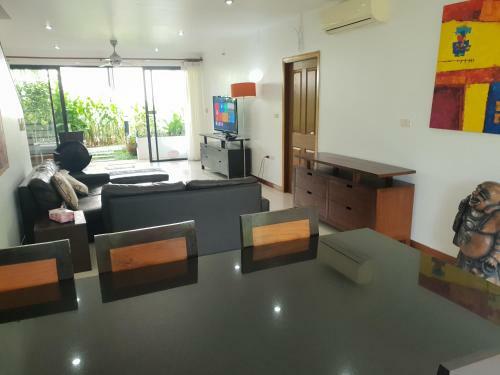 Apartamentos Choeng Mon Garden House 15