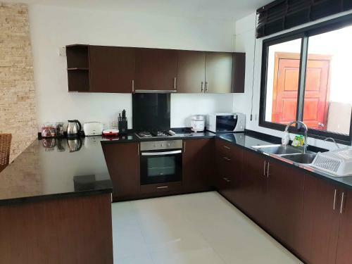 Apartamentos Choeng Mon Garden House 17