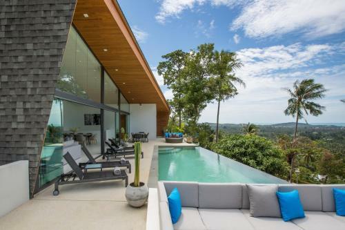 Villa Azure Waters 4bdrm Stunning View