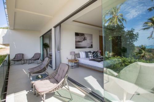 Villa Azure Waters 4bdrm Stunning View
