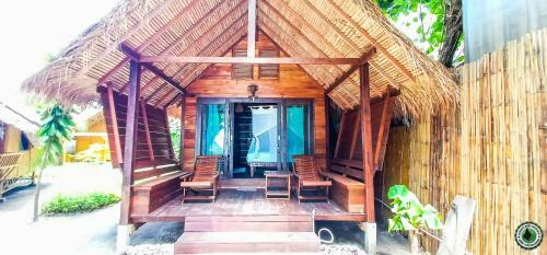Hotel Forra Pattaya Beach Front Bungalow