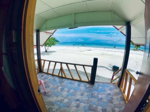Hotel Daya Beach Resort Ko Lipe