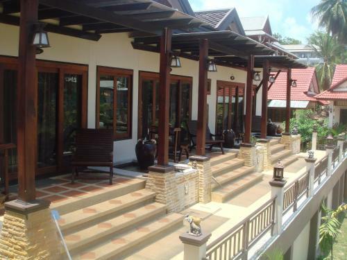Hostal Niracha Chaweng House