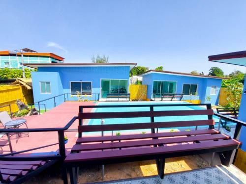 Rad Hut Pool Villa