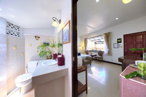 Hotel Aumpai Luxury
