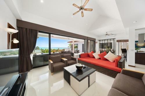 Sunny Banks - Omicron Promo - Modern Sea View 4 Bed Pool Villa