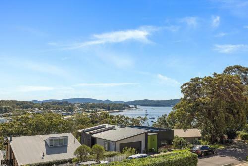 Coastal Charm 24a