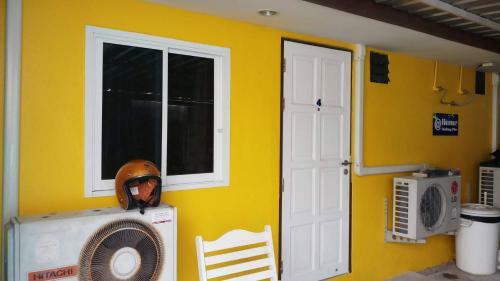 Hostal Aquaman @chalong Pier