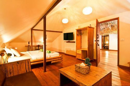 Baan Tham 2 Villas 10 Bedrooms