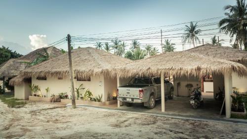 Baan Tham 2 Villas 10 Bedrooms