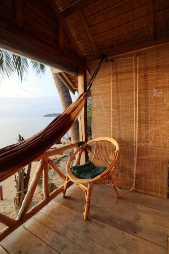 Hotel Castaway Beach Bungalows