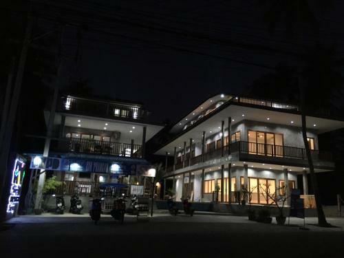 Le Grand Bleu Hotel