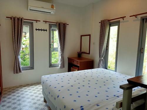 Baan Moonchan House