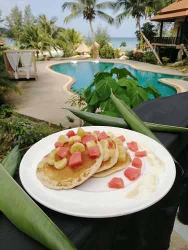 Hotel Red Pearl Beach Resort