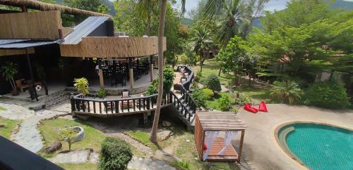 Hotel Red Pearl Beach Resort