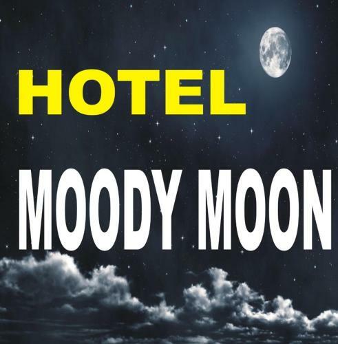 Airport Hotel Moody Moon