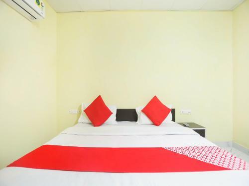 Collection O O 76442 Hotel Surya Plus