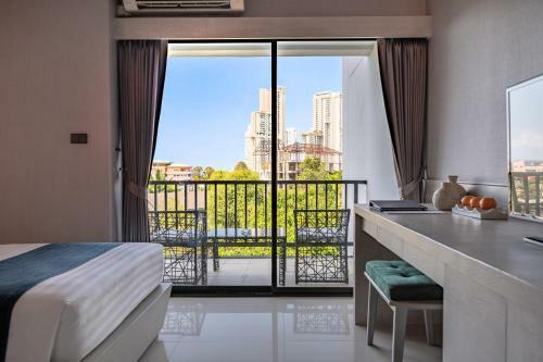 Manhattan Pattaya Hotel - Sha Extra Plus