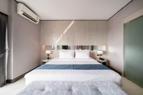 Manhattan Pattaya Hotel - Sha Extra Plus