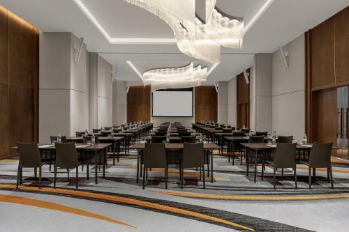 Hotel Courtyard By Marriott North Pattaya - Sha Extra Plus