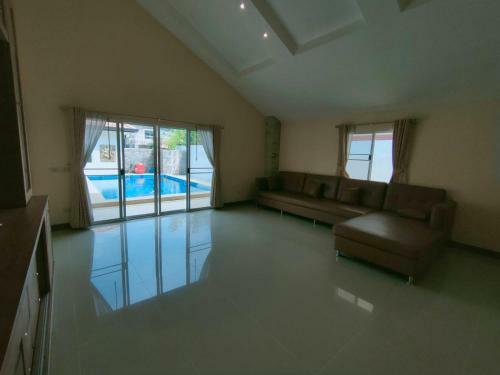 3bd Pool Villa Pattaya With Bathtub - Villa D