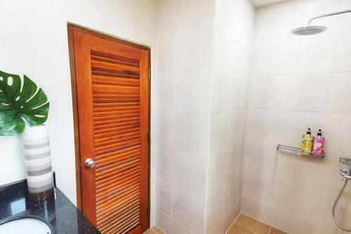 Anb Poolvilla 3br Walk Private Beach In Pratamnak