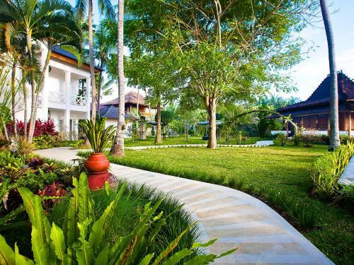 Puri Nirwana Luxury Beachfront Villa