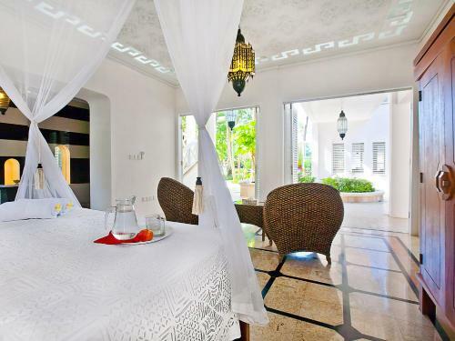 Puri Nirwana Luxury Beachfront Villa
