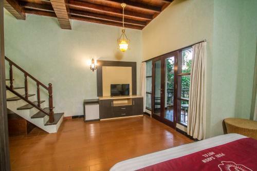 Puri Saron Hotel Madangan - Gianyar