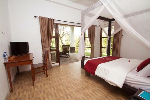 Puri Saron Hotel Madangan - Gianyar