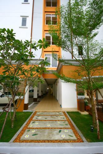 Aparthotel At Home Phetkasem