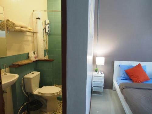 Hostal Sriyanar Place