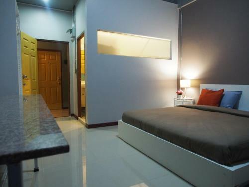 Hostal Sriyanar Place