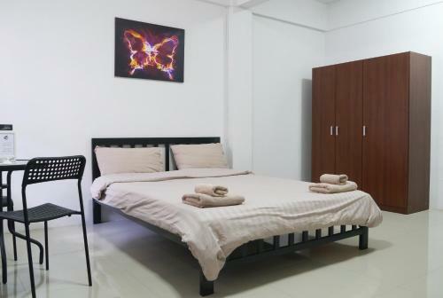 Hostal Baan Mai Guest House