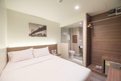 Sovereign Group Hotel At Pratunam