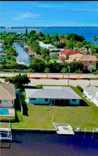 Lovely Water Front Home
