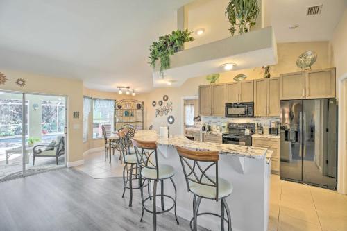 Stunning Cape Coral Getaway With Lanai And Pool!