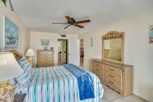 Sand Dollar 107 Gorgeous Beachfront Views, Pool, Bbq, Pier