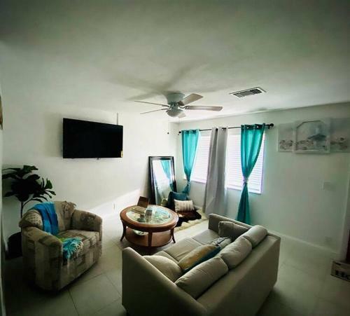 Cheerful 1-bed On Oakland Park Fl