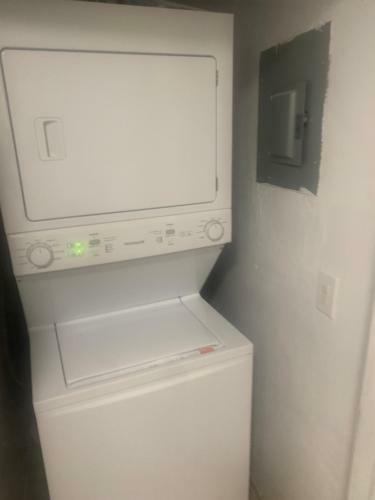 Nice And Quiet 2 Beds 1 Bath In Oakland Fl
