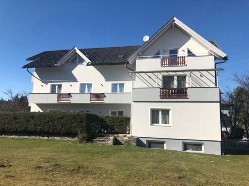 Apartamento Superior-apartment Mit Pool