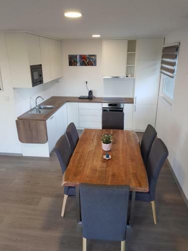 Apartamento Ferienwohnung Weizblick