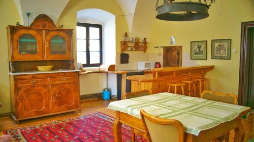 Villa Schloss Berg Kl�sterle