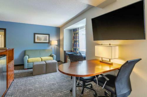 Posada Quality Inn & Suites Staunton