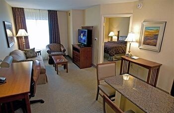 Hotel Staybridge Suites Buffalo-airport