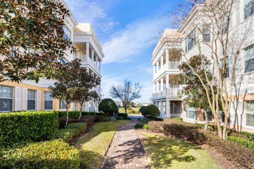 Green View Condo
